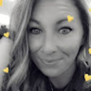 Meet your Posher, Adrianne